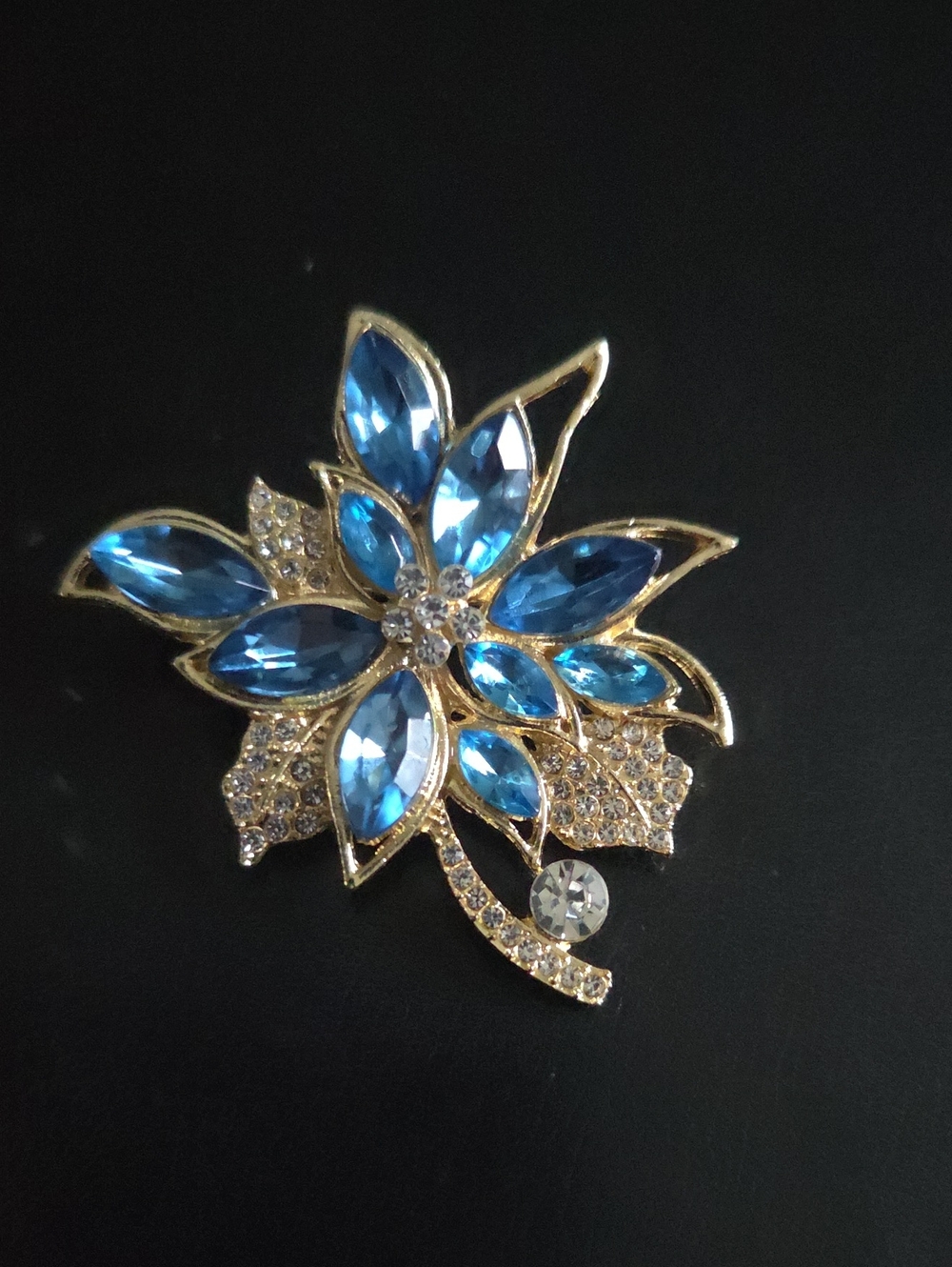 Gold-Tone Blue Crystal Floral Brooch - Women Jewelry, Nwot